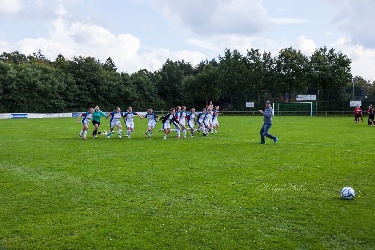 Bild 384 - B-Juniorinnen SVHU - Weststeinburg : Ergebnis: 15:0